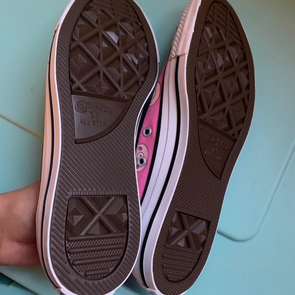 Shoes - Picture 5 of 6